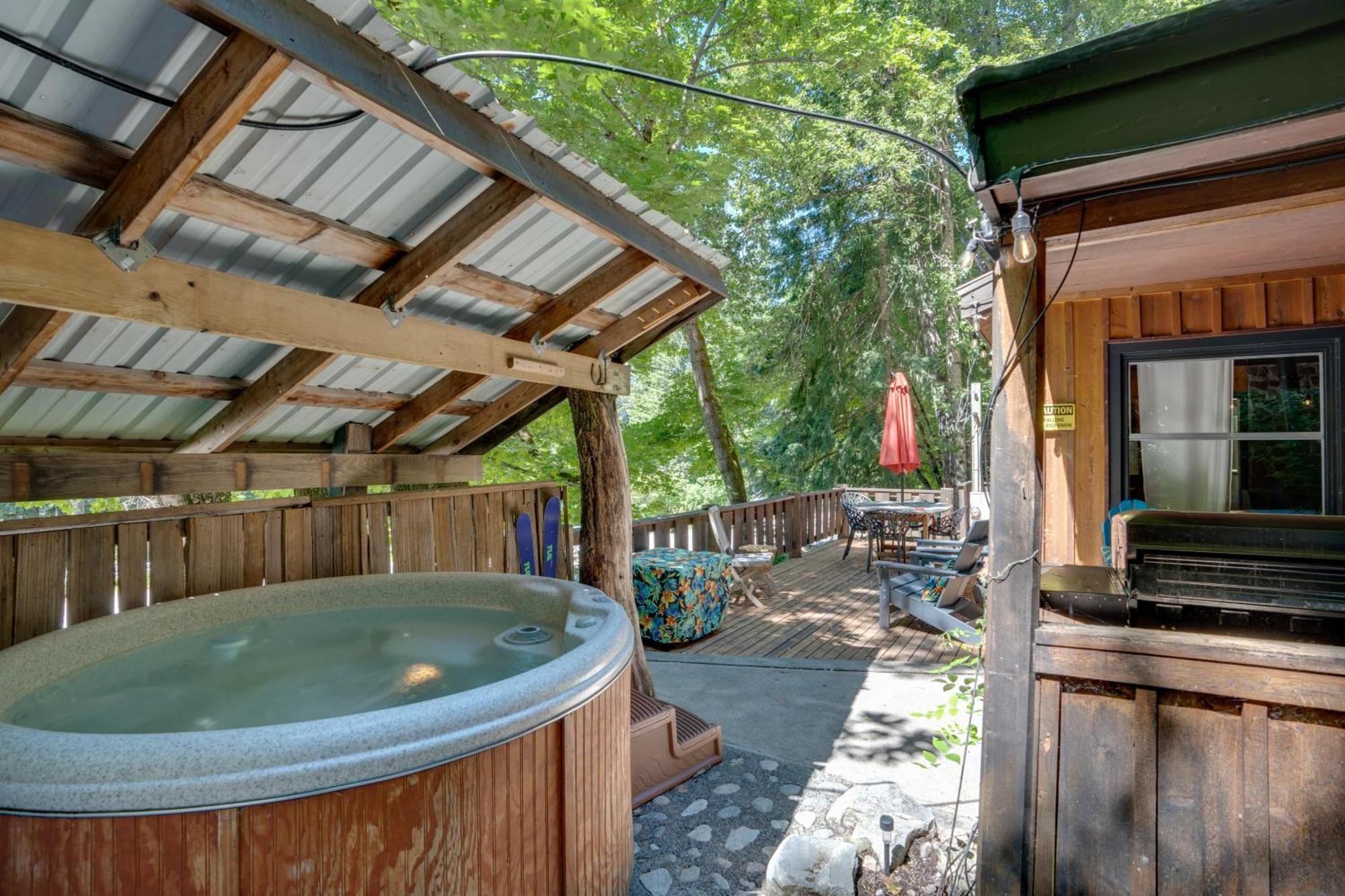 Leavenworth Cabin With Private Hot Tub! Екстер'єр фото
